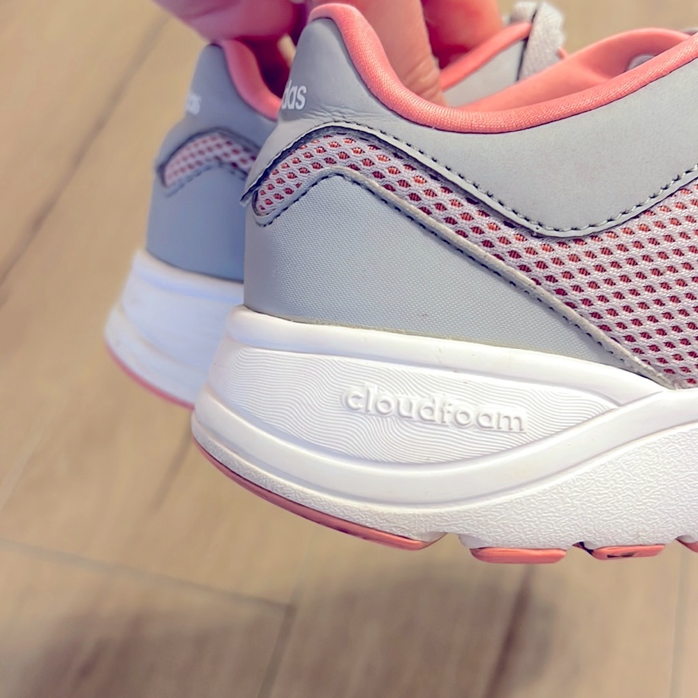 Adidas Sneakers Women’s size 9 US Cloudfoam - Picture 11 of 11